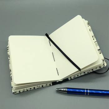 Notizbuch Mini Seiten Lesebändchen Stift schwarz